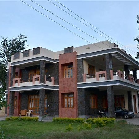 The Royale Country Retreat Bed & Breakfast อุเดเปอร์ ภายนอก รูปภาพ